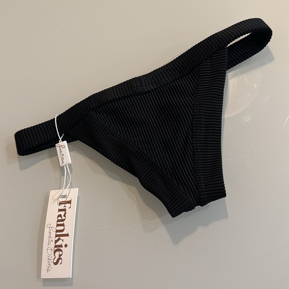 Frankies Bikinis Cole black bottoms - size XS - Picture 6 of 7